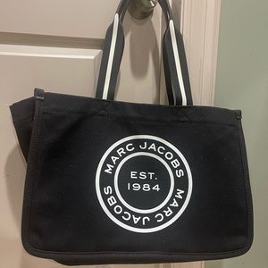 NWT Marc Jacobs XL travel tote in black